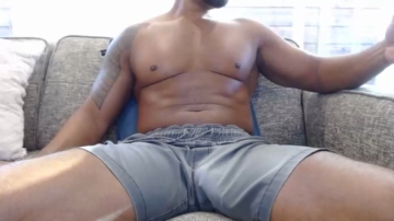 Kennethcole2630  03-08-2021 video seducion